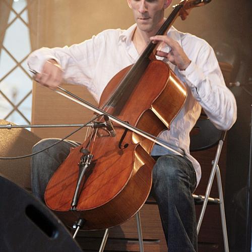 Sébastien Giniaux au violoncelle